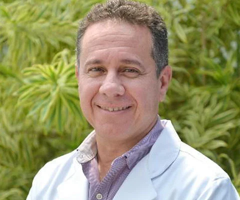 Dr. Augusto Mota