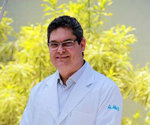 Dr. Ernesto Pires